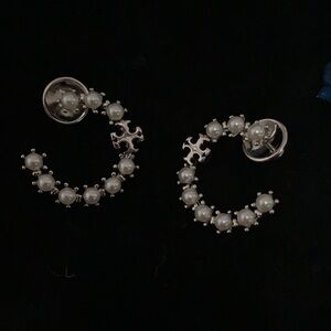 Tory Burch silver pearl circle Earrings | Classic luxury statement